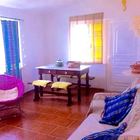 Charming House In With Terrace And Parking Nazare