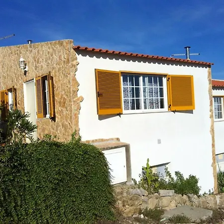Charming House In With Terrace And Parking Vakantiehuis Nazaré