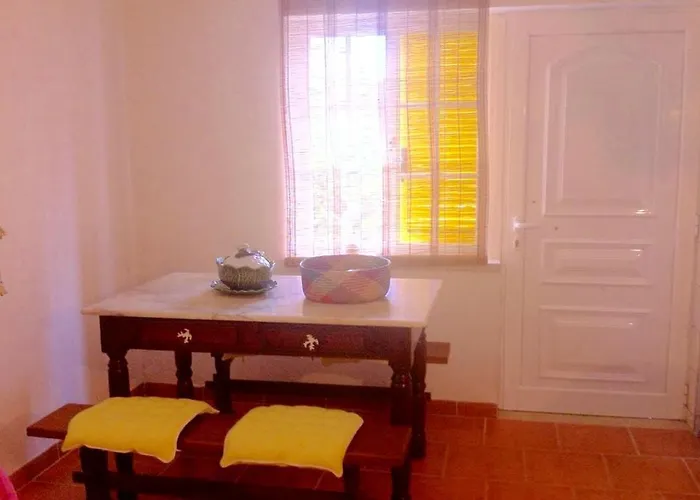 Charming House In With Terrace And Parking Tatil Evi Nazaré