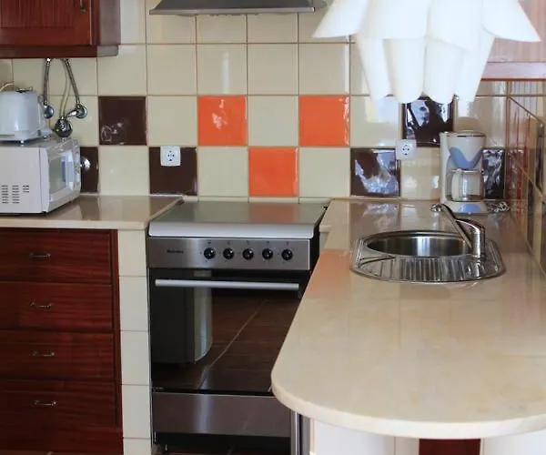 Charming House In With Terrace And Parking Tatil Evi *